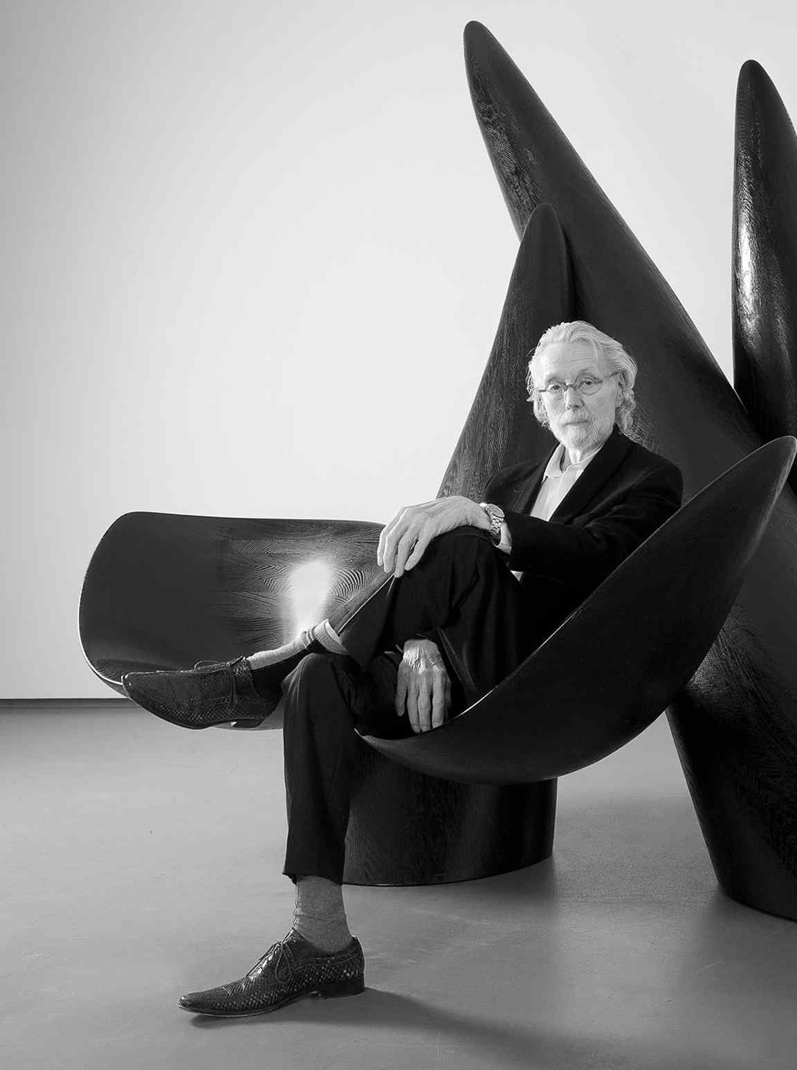 Understanding Wendell Castle Art Furniture Movement: Pioneering Functional Sculpture